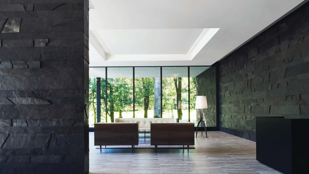 L L LavalSurLeLac Luxury Condos for Sale in Laval Quorum